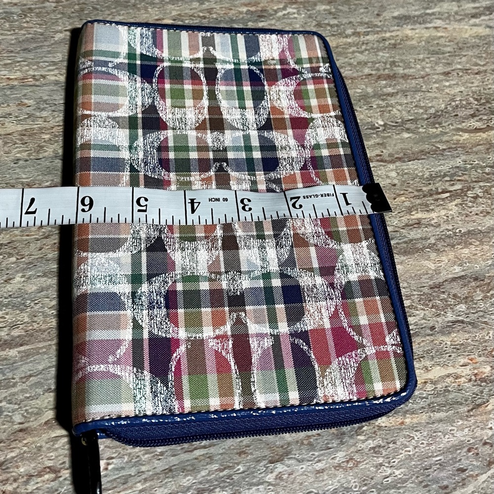 Coach Signature Poppy Kingsley Plaid Zip Round Tablet Sleeve with pocket inside - Picture 11 of 13